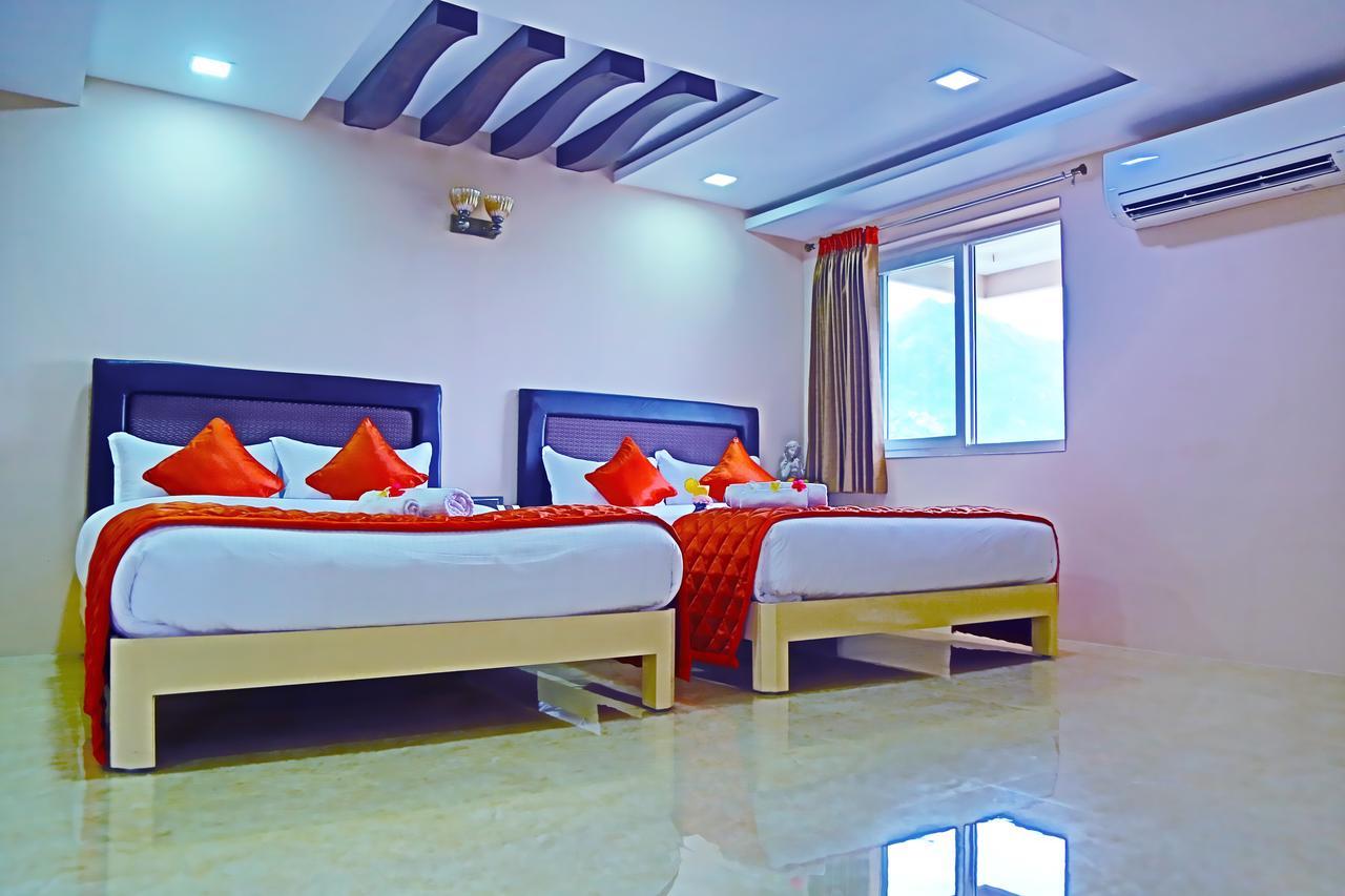 Athena Hotel Tiruvannamalai Bagian luar foto