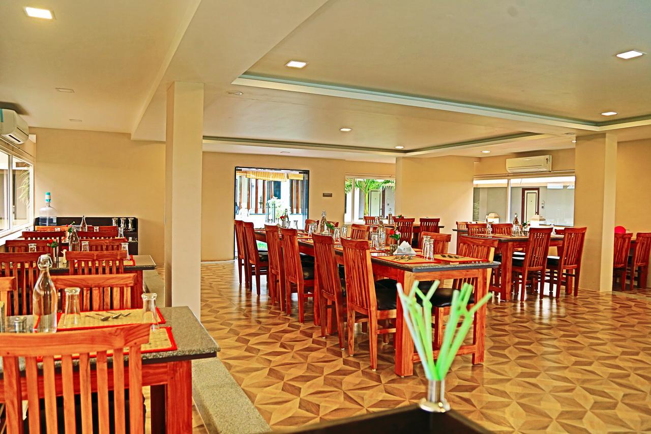 Athena Hotel Tiruvannamalai Bagian luar foto