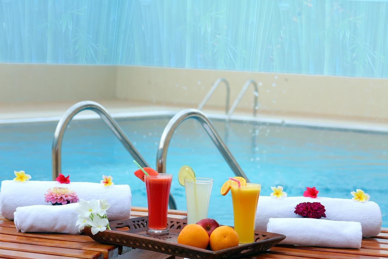 Athena Hotel Tiruvannamalai Bagian luar foto
